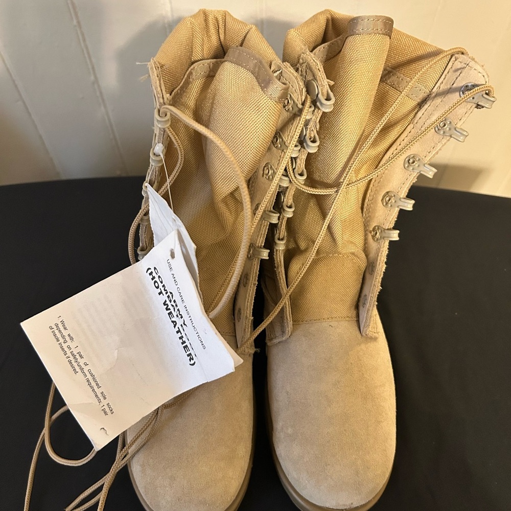 Rocky Boots Vibram Hot Weather Boots/ Men’s 5R/Equivalent Women’s Size 6.5-7/NWT